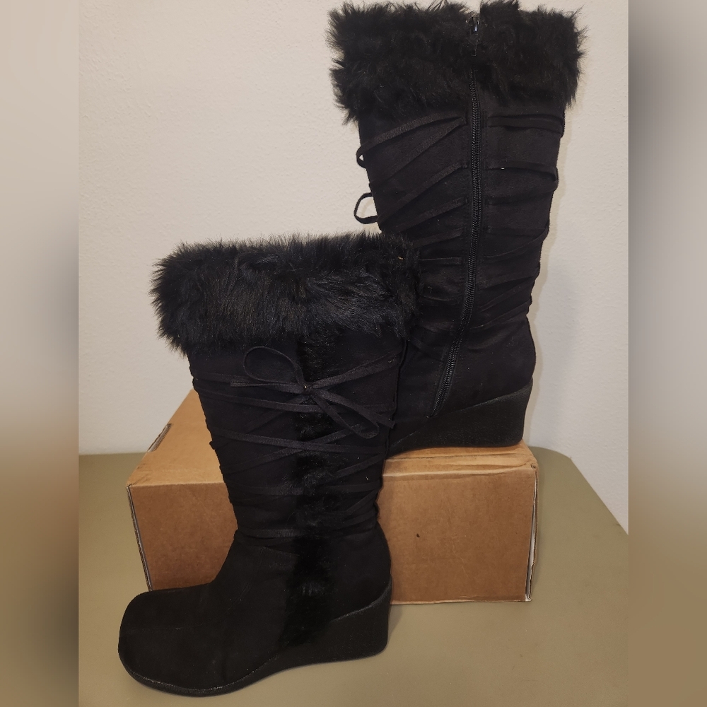 Black Fur-Lined Women's Boots